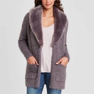 Knox Rose Plush Gray Cardigan with Faux Fur Collar